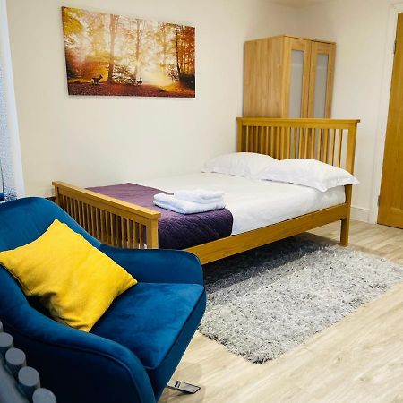New Modern Studio Apartment, Parking, Netflix Кенилуърт Екстериор снимка