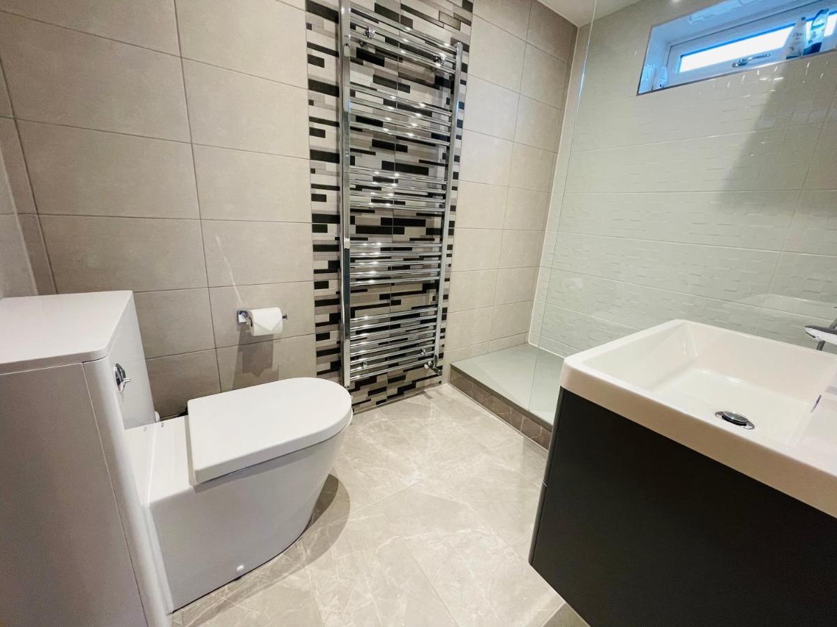 New Modern Studio Apartment, Parking, Netflix Кенилуърт Екстериор снимка